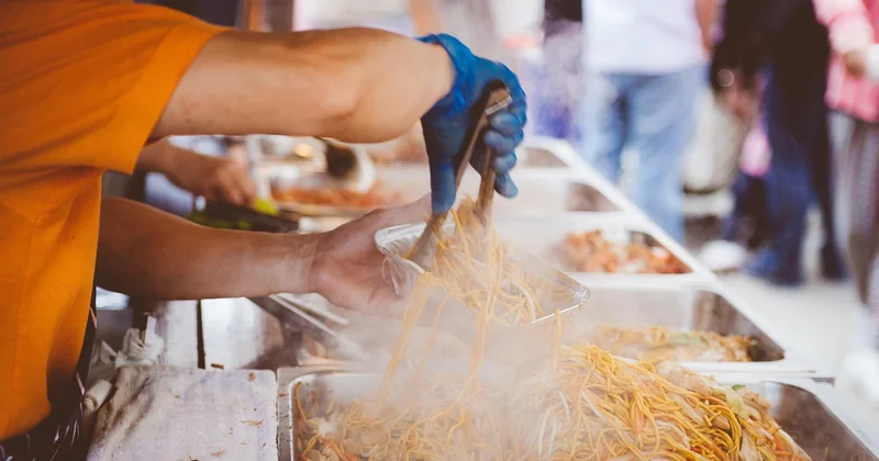 Le vrai poids de la street food : un géant qu'on ne voit pas