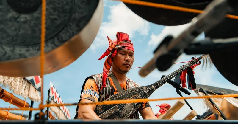 Comment reconnaître un vrai festival traditionnel (et éviter les pièges)
