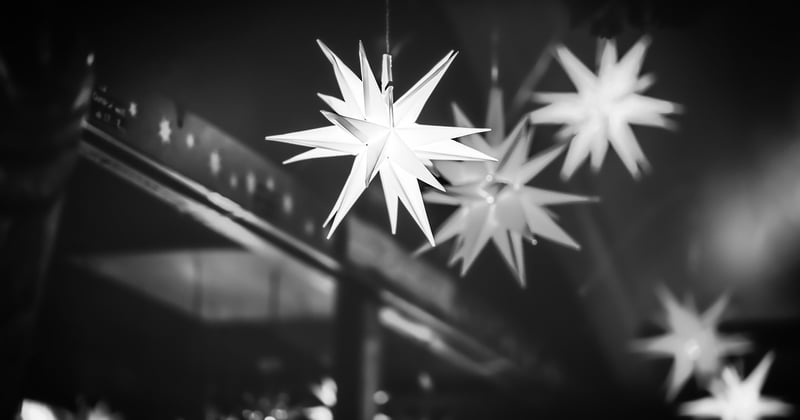 Plongez dans les marchés de Noël authentiques dans les Alpes